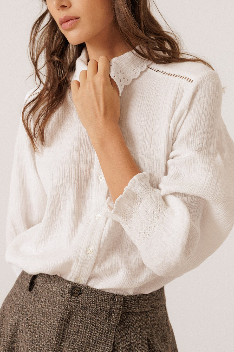 Indi & Cold romantic collared double gauze shirt -  white