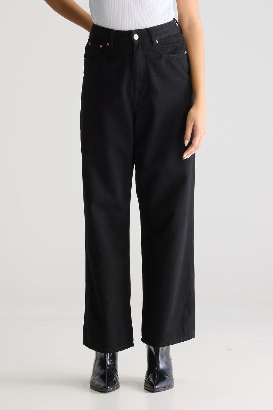 Bellerose Poker high rise/ wide leg jean - black