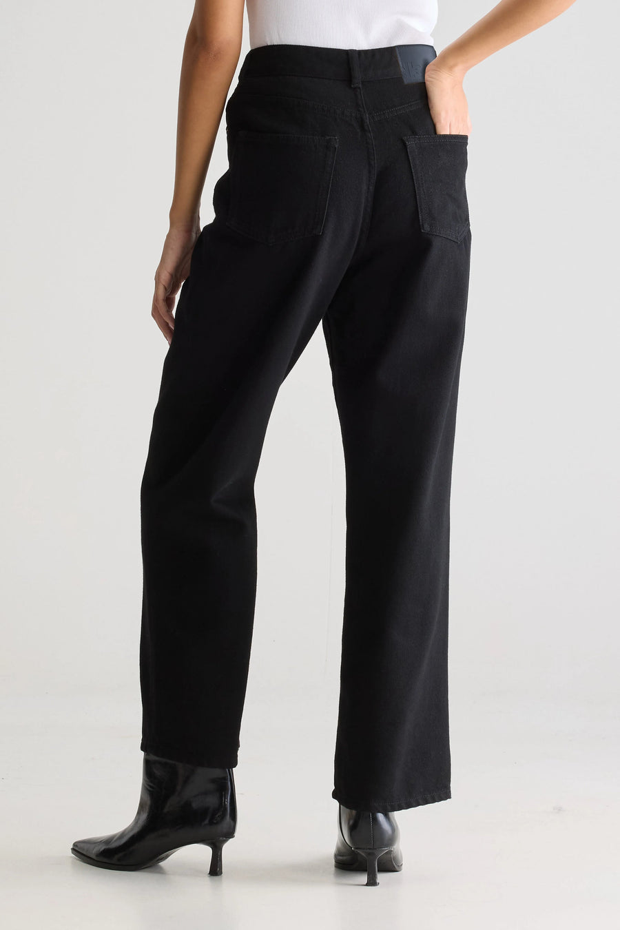 Bellerose Poker high rise/ wide leg jean - black