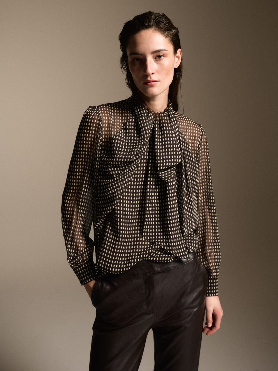 0039 Italy Dorothea spot print blouse