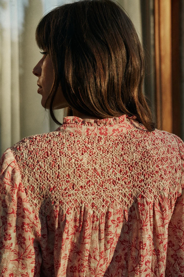 Indi & Cold printed smocked blouse - red
