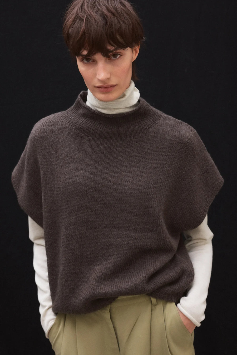 Ecoalf Castelly sleeveless knit top - dark chocolate