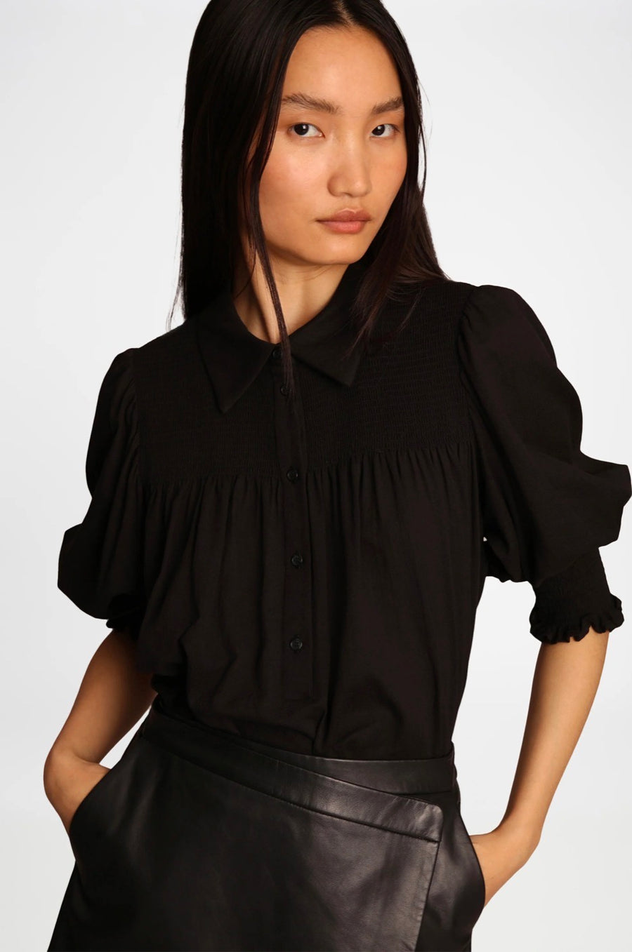 Munthe Chapter short  sleeved blouse - black