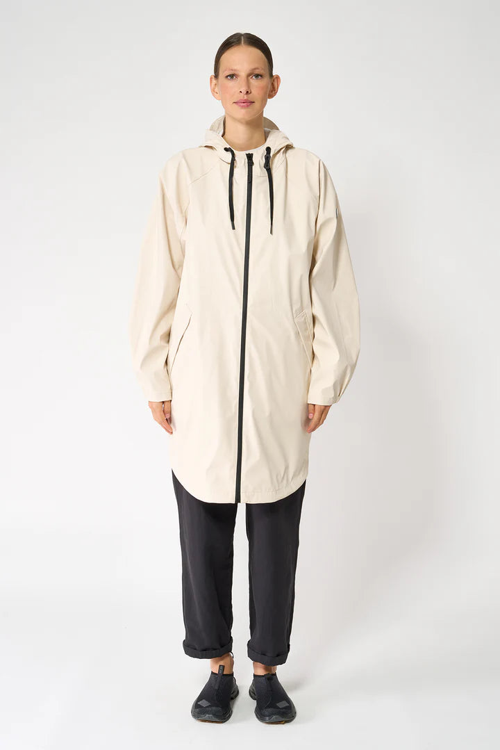 Tanta Sky raincoat- off white