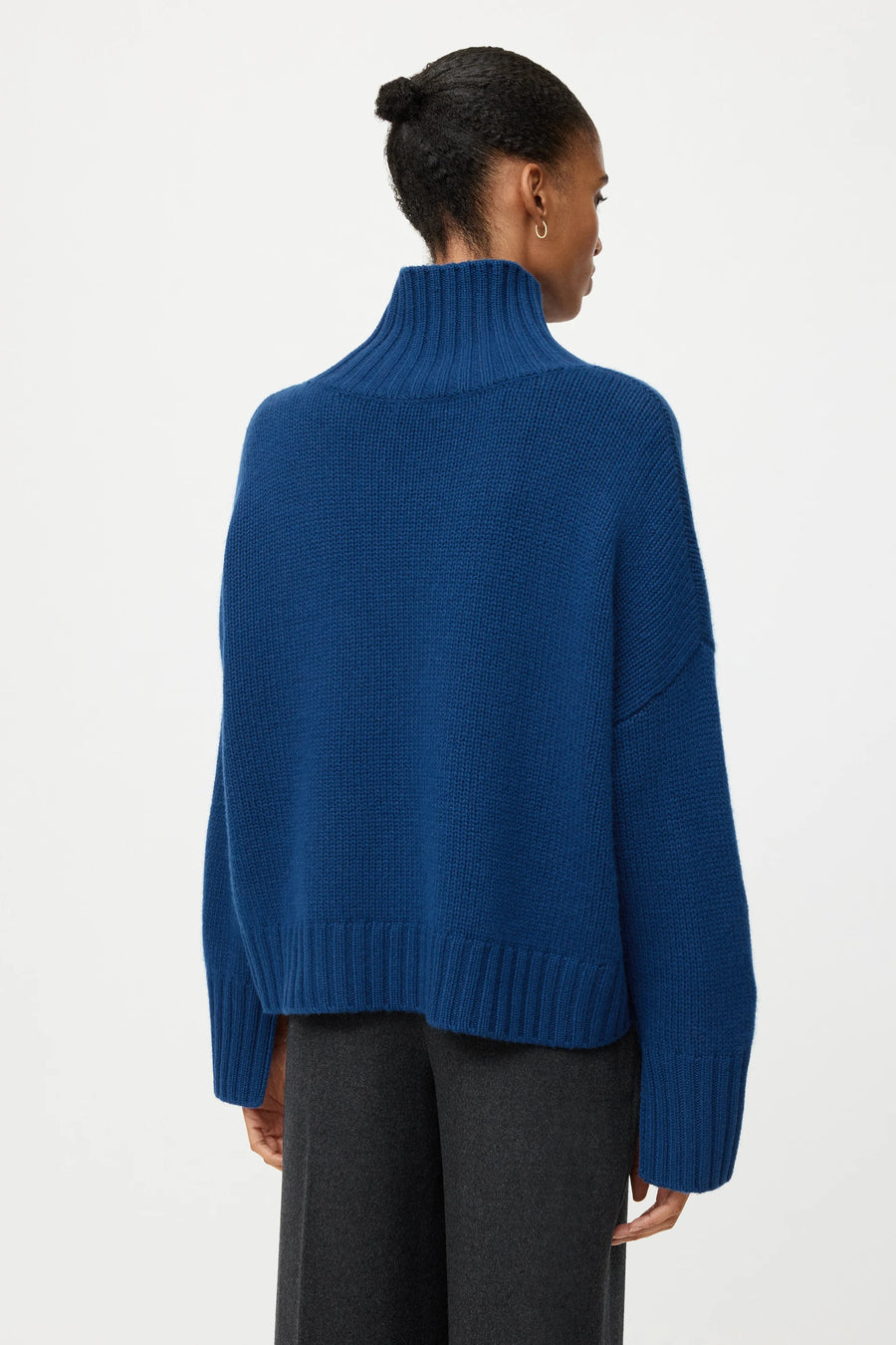 Soft Goat Girlfriend cashmere turtleneck jumper - ink blue
