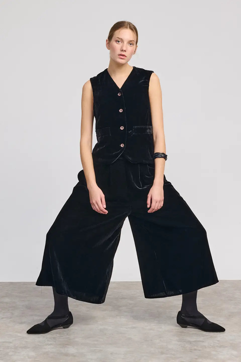 Beatriz Furest Helga velvet trousers - black