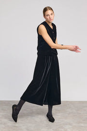 Beatriz Furest Helga velvet trousers - black