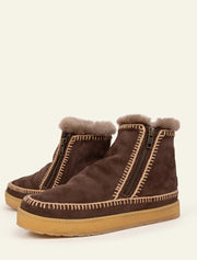 Laidback London Setsu choc suede boot with beige stitching